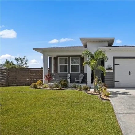 Buy this 3 bed house on 1119 Ansin St in Punta Gorda, Florida