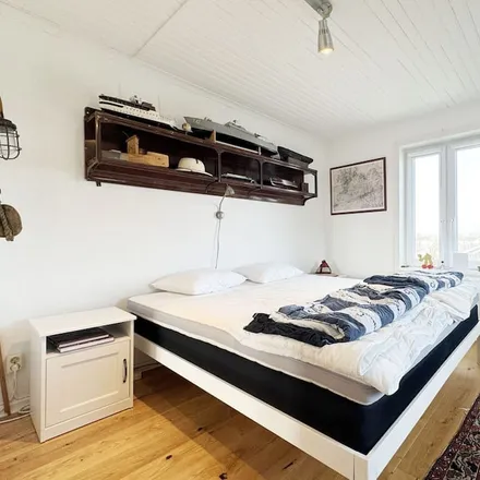 Rent this 2 bed apartment on Hönö kyrka in Gårdavägen, 475 42 Hönö