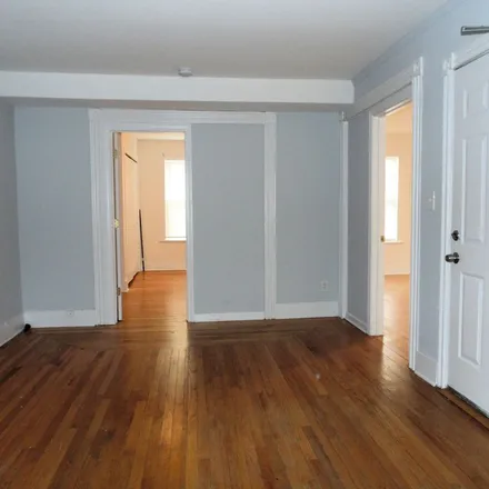 Image 2 - 142 Prospect Avenue, Shelton, CT 06484, USA - Apartment for rent