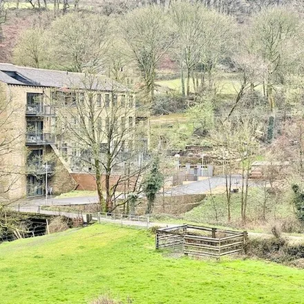 Rent this 2 bed apartment on Gate Head Lane in Stainland, HX4 8QS