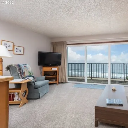 Image 3 - Ocean Terrace Condominiums, 4229 Southwest Beach Avenue, Lincoln City, OR 97367, USA - Condo for sale
