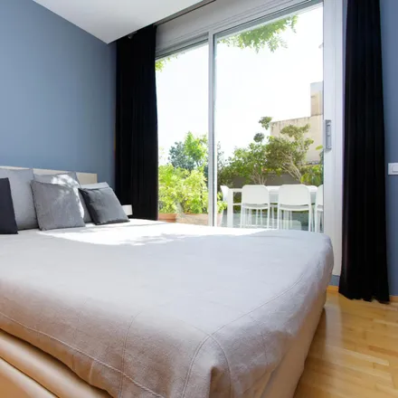 Rent this 2 bed apartment on Carrer de Sostres in 08001 Barcelona, Spain