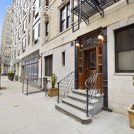 Image 6 - 57 Thompson Street, New York, NY 10012, USA - Apartment for rent