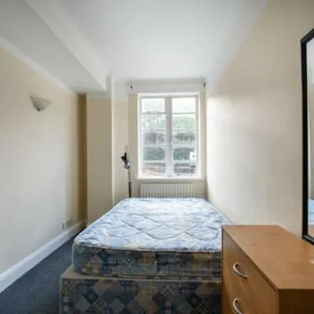 Rent this 2 bed apartment on Du Cane Court in Balham High Road, London