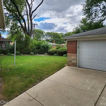 Image 6 - 14731 Rosemary Boulevard, Oak Park, MI 48237, USA - House for sale