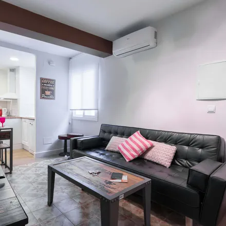 Rent this 3 bed apartment on Alameda Capuchinos in 6, 29014 Málaga