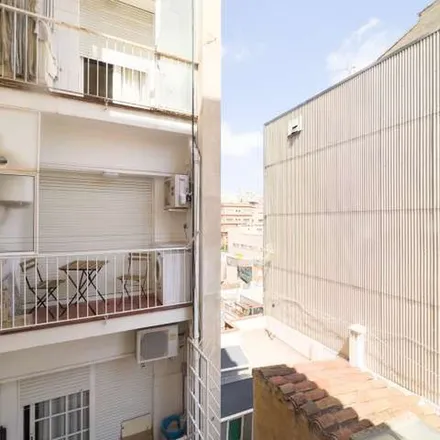 Image 3 - Carrer de Cartagena, 284, 08025 Barcelona, Spain - Apartment for rent