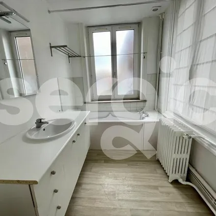 Rent this 6 bed apartment on 84 Rue de Condé in 59046 Lille, France