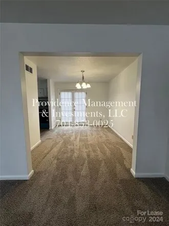 Image 4 - South Martin Street, Gilbert Green Apartments, Shelby, NC 28150, USA - Apartment for rent