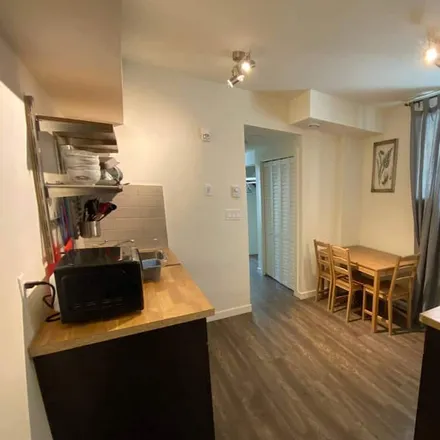 Image 7 - Edmonton, AB T5H 0G8, Canada - Apartment for rent