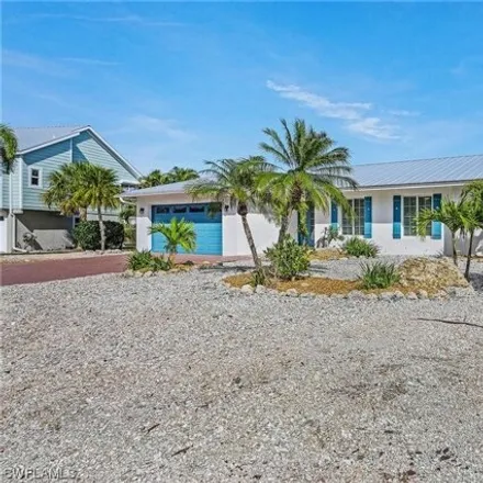 Buy this 4 bed house on 770 Durion Court in Sanibel, Lee County