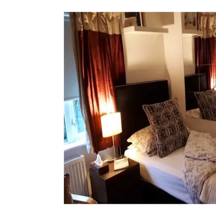 Rent this 2 bed room on 19 Watermill Park in Raheny, Dublin