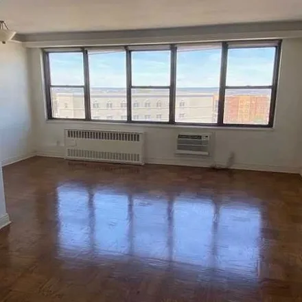Rent this 1 bed apartment on Lennox in 500 Central Avenue, Union City