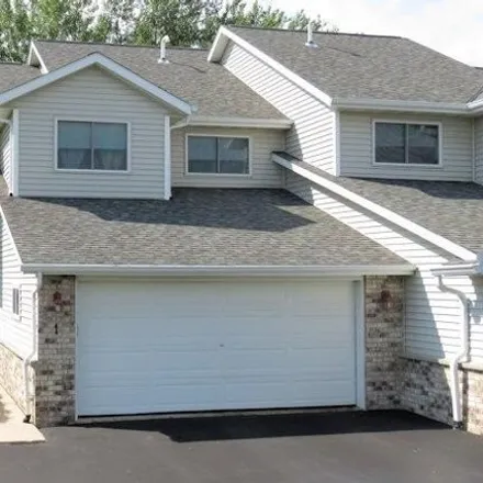 Buy this 3 bed condo on 739 Green Bay Drive in Mayville, WI 53050