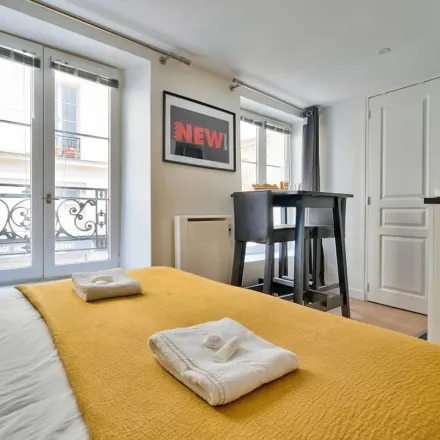 Image 4 - 1 Rue de l'Échiquier, 75010 Paris, France - Apartment for rent