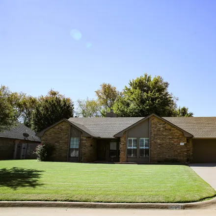 Buy this 3 bed house on 4115 Country Club Drive in Enid, OK 73703