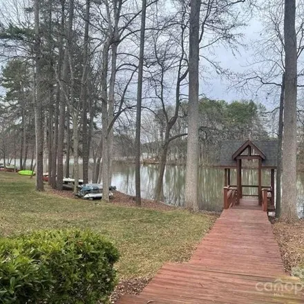 Rent this 2 bed condo on 991 Northeast Drive in Davidson, NC 28036