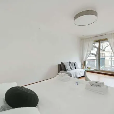 Image 6 - 11 Rue Alphonse de Neuville, 75017 Paris, France - Apartment for rent