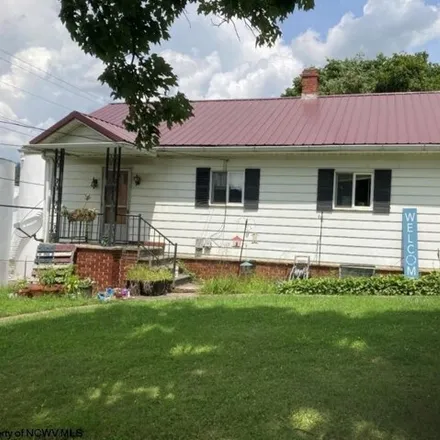 Buy this 2 bed house on 446 Boyers Avenue in Star City, Monongalia County