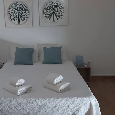 Rent this 4 bed house on 5085-100 Distrito do Porto