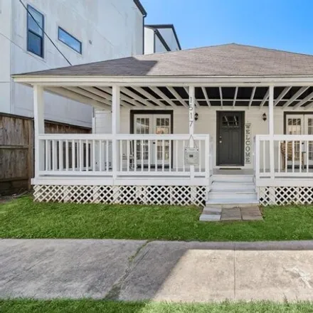 Buy this 2 bed house on 1573 Colorado Street in Houston, TX 77007
