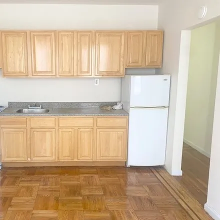 Rent this studio house on 265 88th Street in New York, NY 11209