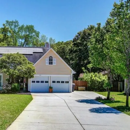 Buy this 3 bed house on 2183 Presidio Drive in Mount Pleasant, SC 29466