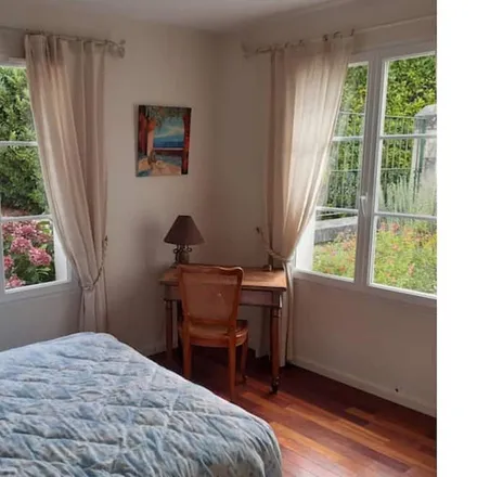 Rent this 6 bed house on 17600 Saint-Romain-de-Benet