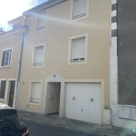 Rent this 3 bed apartment on 78 Rue Victor Hugo in 24000 Périgueux, France