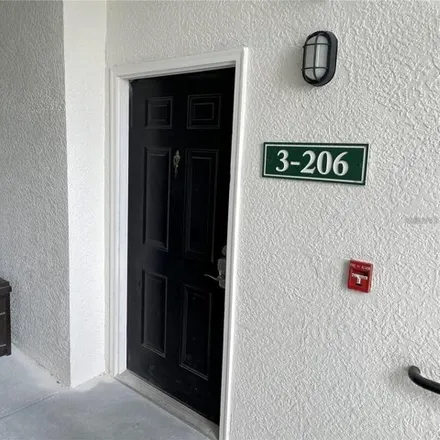 Rent this 1 bed condo on Maitland Crossing Way in Winter Park, FL 32810