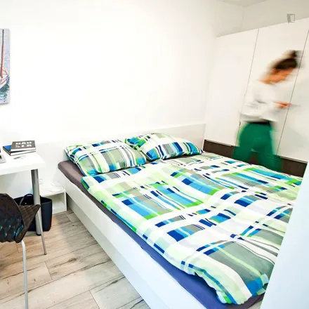 Rent this 1 bed apartment on Kaisermühlenstraße in 1220 Vienna, Austria