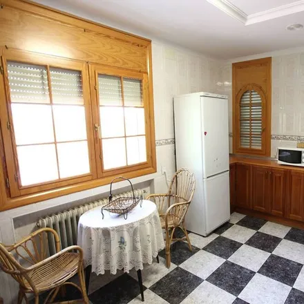 Image 2 - 18800 Baza, Spain - House for rent