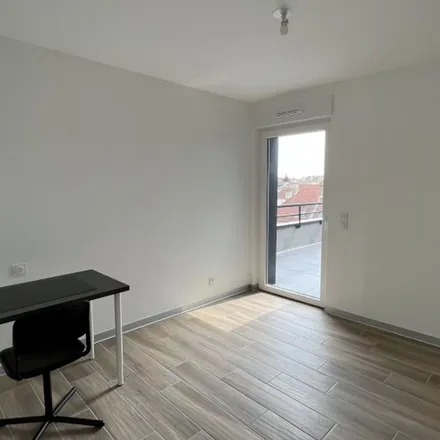 Rent this 3 bed apartment on 2 Rue Georges Ditsch in 57100 Thionville, France
