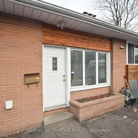 Image 3 - 11 Dobbin Road, Toronto, ON M1T 1A4, Canada - Apartment for rent