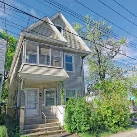 Rent this 3 bed apartment on 1 Columbia Street in City of Schenectady, NY 12308
