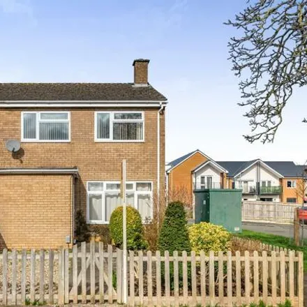 Buy this 3 bed house on carterton bowls club in Arkell Avenue, Carterton