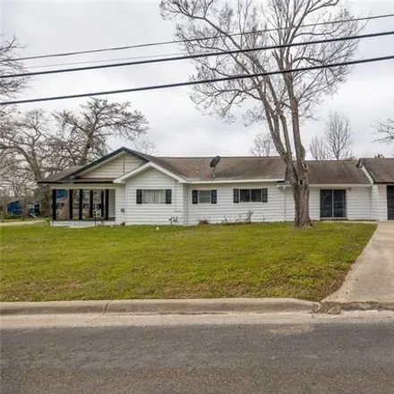 Image 4 - 1025 North Houston Street, Livingston, TX 77351, USA - House for sale