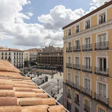 Rent this 2 bed apartment on Madrid in Calle de la Concepción Jerónima, 6