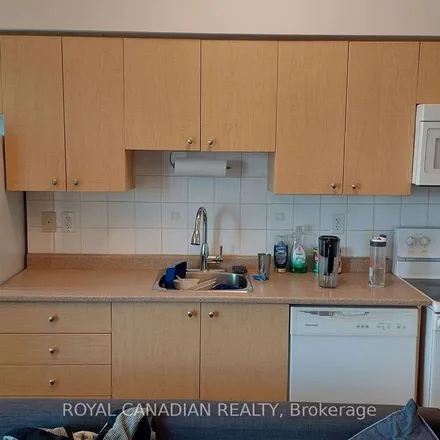 Image 6 - Rhythm, 215 Queen Street East, Brampton, ON L6W 2B3, Canada - Apartment for rent