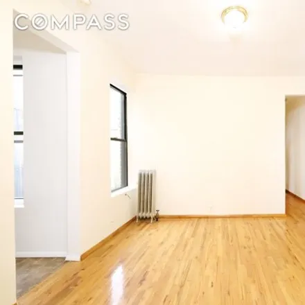 Rent this 3 bed house on 549 West 144th Street in New York, NY 10031