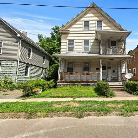 Buy this 6 bed townhouse on 14 Franklin Street in Wallingford, CT 06492