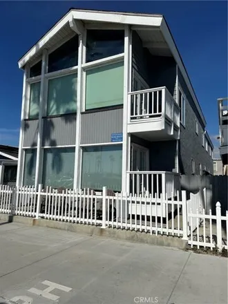 Image 1 - 506 East Ocean Front, Newport Beach, CA 92661, USA - House for sale