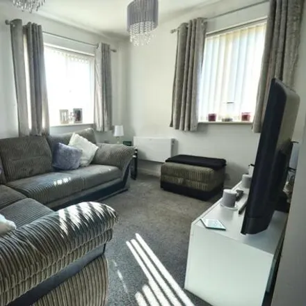 Image 3 - Langdale Grove, Corby, NN17 2DE, United Kingdom - Apartment for sale