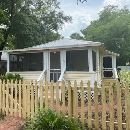Rent this 2 bed house on Riberia Street in Lincolnville, Saint Augustine
