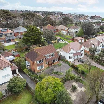 Image 2 - 28 Montague Road, Bournemouth, Christchurch and Poole, BH5 2EP, United Kingdom - House for sale