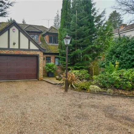 Buy this 4 bed house on Nine Mile Ride in Finchampstead, RG40 3QA