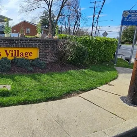 Image 3 - 5192 Clacton Avenue, Auth Village, Camp Springs, MD 20746, USA - Condo for sale
