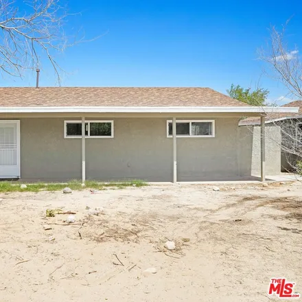 Buy this 2 bed house on 9181 Chickasaw Trail in San Bernardino County, CA 92356