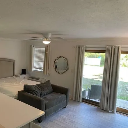Rent this studio condo on 101 Cain Road in Bay County, FL 32413