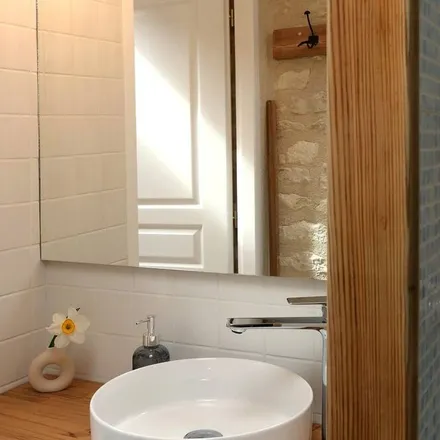 Image 2 - Montcuq-en-Quercy-Blanc, Lot, France - Apartment for rent